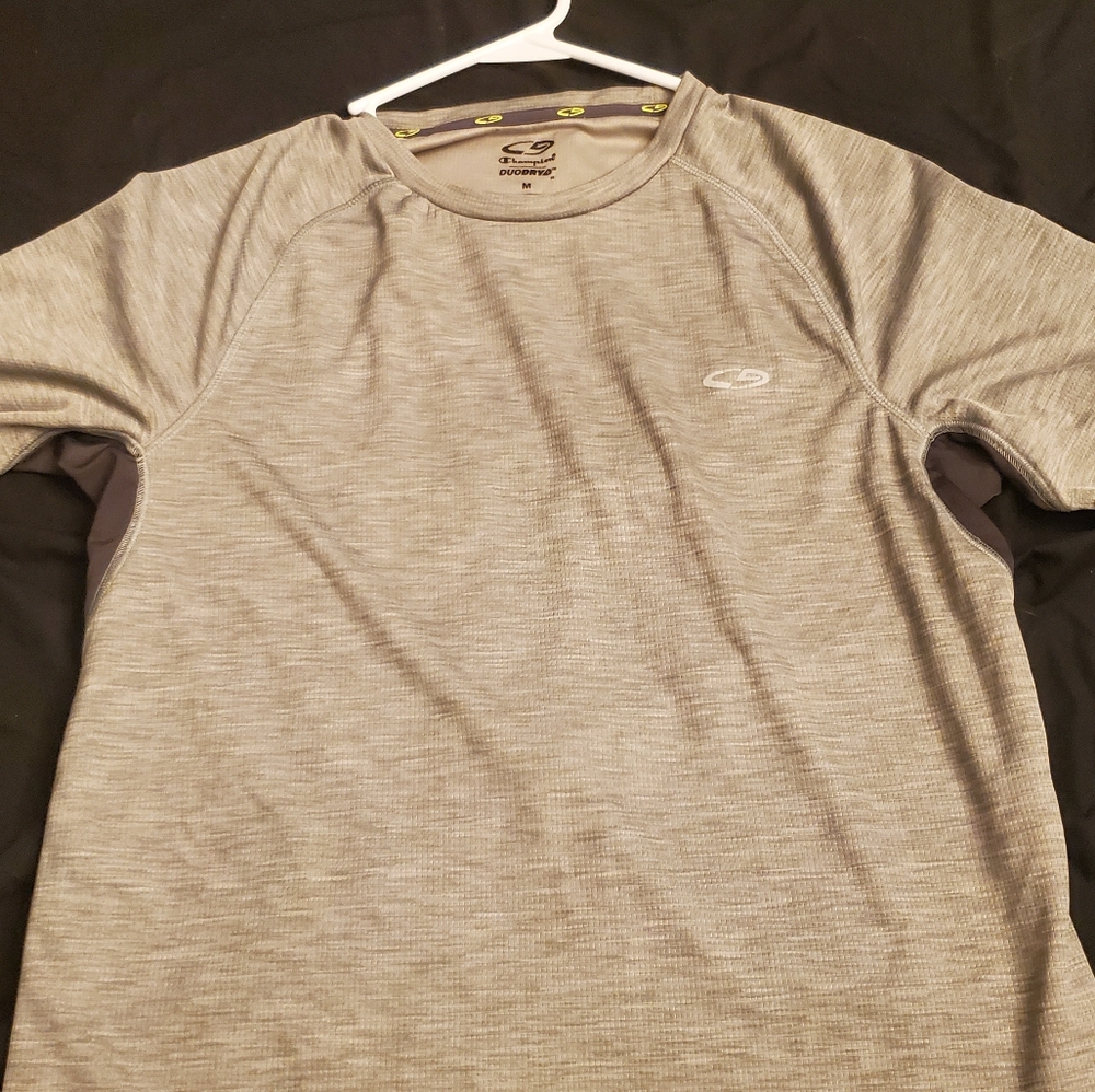 Men's Medium Champion DuoDry T-shirt